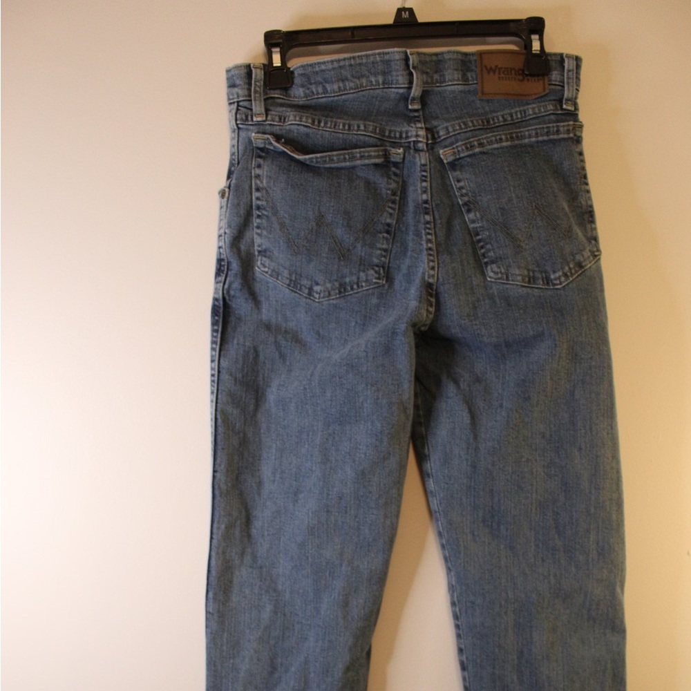 32 x 34 mens wrangler medium wash jeans